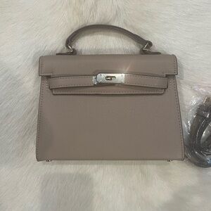 AMAZON Women’s Mini Leather Satchel